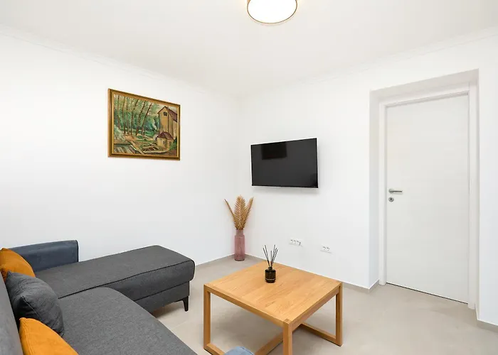 Blue & Spot 아파트