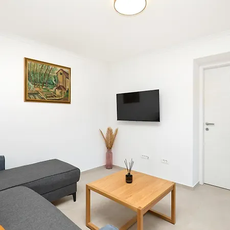 Blue & Spot Apartman